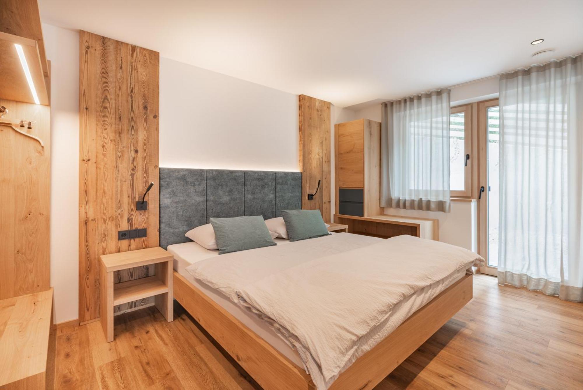 Linhea Apartments 피에 외부 사진